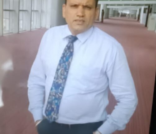 हरियाणा सिविल सचिवालय चंडीगड़ के अंडर सेक्रेटरी हरि कृष्ण शर्मा पदोन्नति पाने के बाद बने डिप्टी सेक्रेटरी, सचिवालय के अधिकारियों और कर्मचारियों ने दी बधाई