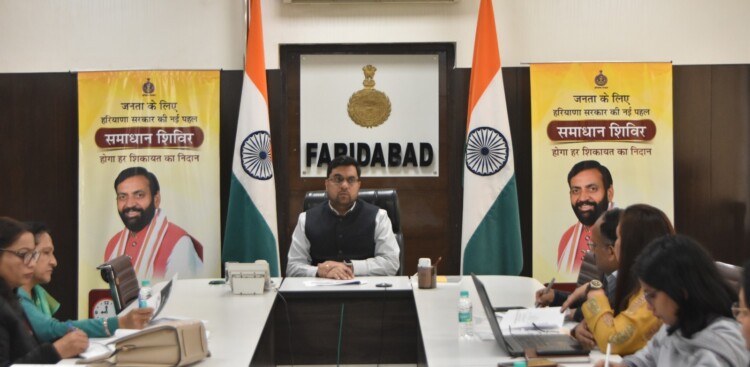 डीसी आयुष सिन्हा के नेतृत्व में स्वास्थ्य विभाग ने शुरू किया टीकाकरण अभियान