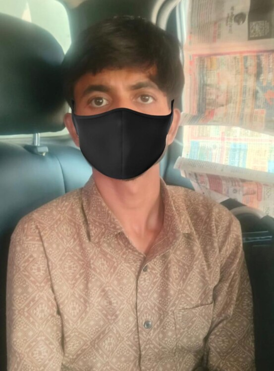 शेयर मार्केट में निवेश के नाम पर 6,60,500 रुपये की ठगी, खाता उपलब्ध करवाने वाला गिरफ्तार, साइबर थाना बल्लभगढ़ टीम की कार्रवाई