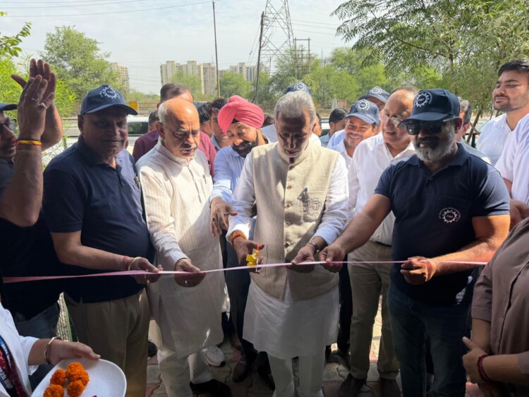 केंद्रीय राज्य मंत्री कृष्णपाल गुर्जर ने IIAF के “IMT Clean & Green”, “One Industry Five Tree” एवं 10 रुपये सेवा अभियान को दी नई गति